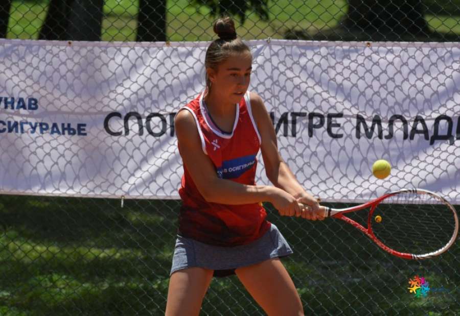 Zlato za Pančevku Minu Kapor u tenisu na Sportskim igrama mladih